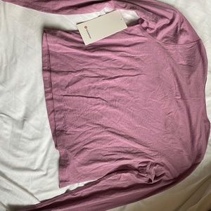 Lulu Lemon classic fit long sleeve